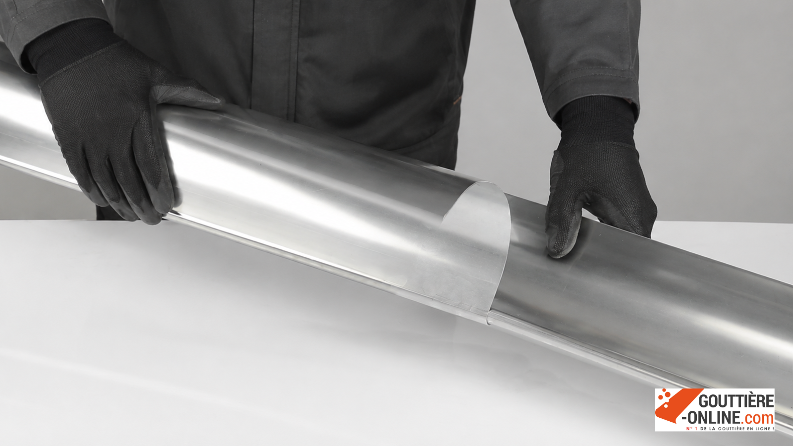 Emboîtement verrouillé gouttière zinc demi-ronde DEV 16
